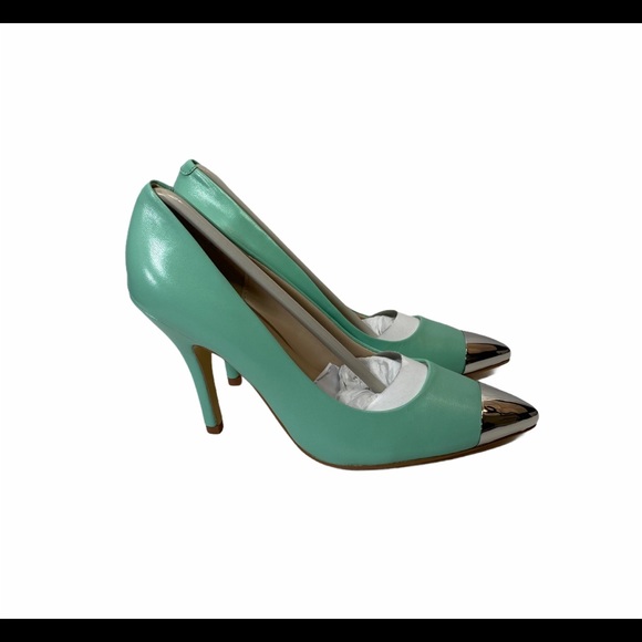 Chinese Laundry Mint Cap Toe Heels - Picture 3 of 7